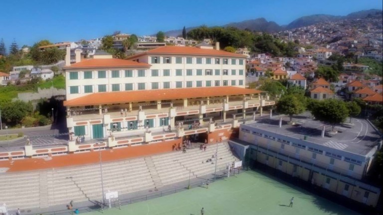 Plataforma Moodle - Escola 1, 2  e 3 Bartolomeu Perestrelo